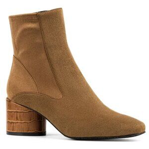 Donald Pliner Gaige Bootie Size 9 New